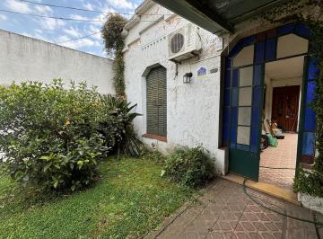 Casa · 85m² · 2 Ambientes · Casa en Venta - 1 Dormitorio 1 Baño - 120 m² - La Plata