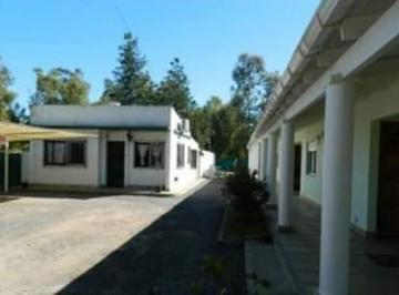 Edificio · 196m² · 9 Ambientes · 5 Cocheras · Complejo en Venta - 8 Dorm. 7 Baños - Cochera - 860 m² - San Miguel del Monte