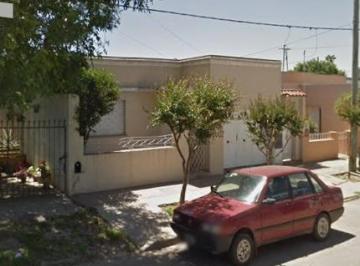 Casa · 120m² · 5 Ambientes · 1 Cochera · Casa en Venta - 2 Dorm. 1 Baño - Departamento - 333 m² - Junín