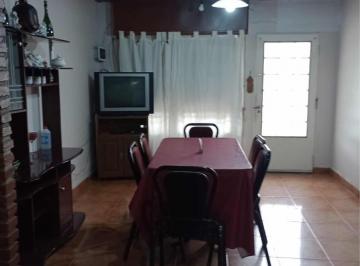 Casa · 150m² · 5 Ambientes · 1 Cochera · Casa en Venta - 4 Dorm. 2 Baños - Cochera - 426 m² - Villa Elvira