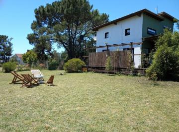 Casa · 48m² · 6 Ambientes · Casas en Venta - 4 Dorm. 2 Baños - 505 m² - Mar del Plata