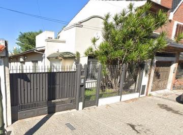 Casa · 60m² · 3 Ambientes · Casa en PH en Venta - 2 Dorm. 2 Baños - 60 m² - Castelar