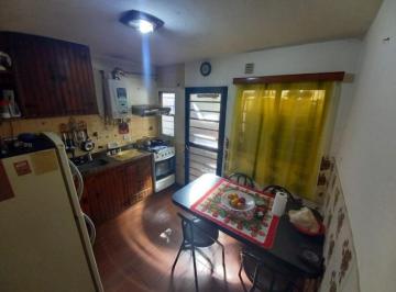 PH · 30m² · 4 Ambientes · PH en Venta - 3 Dorm. 1 Baño - 35 m² - Nueva Pompeya