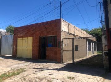Casa · 80m² · 5 Ambientes · 1 Cochera · Casa en Venta - 1 Dormitorio 2 Baños - Local - 415 m² - Rosario