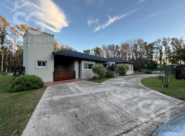 Casa · 240m² · 4 Ambientes · Casa en Venta 4 Ambientes Club de Campo Haras San Pablo, General Rodriguez