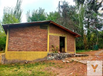 Casa · 90m² · 3 Ambientes · Casa en Venta - 2 Dorm. 1 Baño - 4.500 m² - Luján de Cuyo