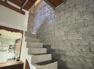 Casa · 80m² · 5 Ambientes · Casa en Venta - 3 Dorm. 2 Baños - 100 m² - Sarandí