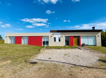 Casa · 124m² · 4 Ambientes · Casa en Venta - 3 Dorm. 2 Baños - 1.300 m² - Pinamar