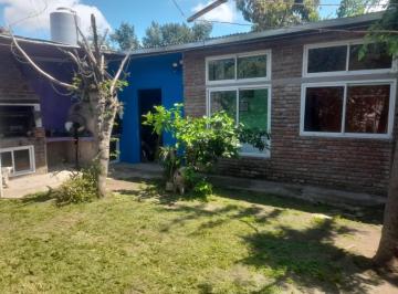 Casa · 124m² · 5 Ambientes · 2 Cocheras · Casa en Venta - 4 Dorm. 4 Baños - Cochera - 279 m² - Ituzaingó