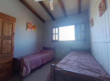 Casa · 110m² · 9 Ambientes · Complejo de Cabañas en Venta - 890 m² - Córdoba