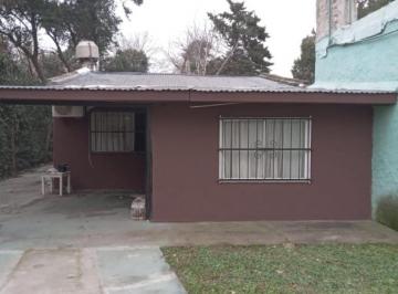 Casa · 50m² · 3 Ambientes · 2 Cocheras · Casa en Venta - 2 Dorm. 1 Baño - Pilar