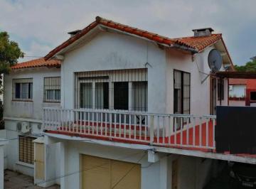 PH · 105m² · 4 Ambientes · PH en Venta - 3 Dorm. 1 Baño - San Bernardo del Tuyú