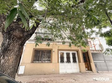 PH · 162m² · 4 Ambientes · PH en Alquiler - 3 Dorm. 1 Baño - 202 m² - La Plata