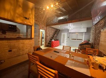 PH · 100m² · 5 Ambientes · PH en Alquiler - 4 Dorm. 2 Baños - Melchor Romero