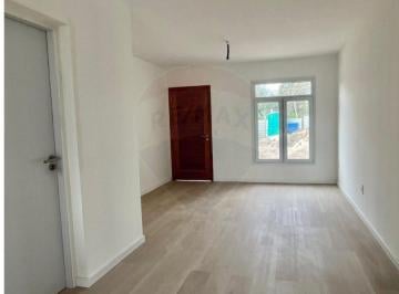 Casa · 70m² · 3 Ambientes · 2 Cocheras · Alquiler de Casa a Estrenar en Shangrilá Sur!