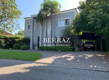 Casa · 300m² · 6 Ambientes · 2 Cocheras · Casa Venta 4 Dorm. Barrio Saint Matthew´s Lote de 750 m² Pilar