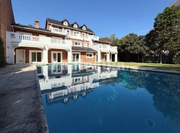 Casa · 600m² · 6 Ambientes · 1 Cochera · Casa en Venta en La Horqueta, San Isidro, G. B. a. Zona Norte
