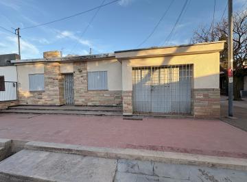 Frente · Casa en Villa Hipodromo Gcruz