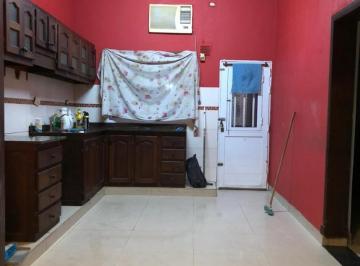 Casa · 115m² · 4 Ambientes · Casa de 3 Dorm. y 2 Baños en Velez Sardfield Al 2300