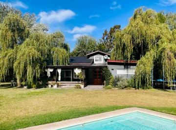 Casa · 200m² · 7 Ambientes · Venta Casa Principal y Huéspedes Comarca del Sol