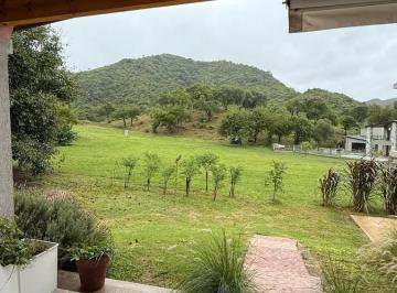 Casa · 1211m² · 5 Ambientes · 1 Cochera · Hermosa Casa en Venta |barrio Cerrado Los Milagros| Santa Rosa de Calamuchita