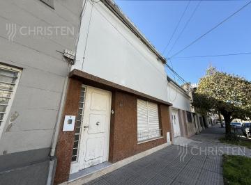 frente · Casa - Oficina en Alquiler