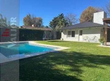 Casa · 75m² · 3 Ambientes · Casa - Mapuche C. C