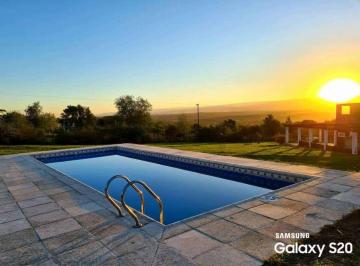 Casa · 145m² · 4 Ambientes · 1 Cochera · Venta Casa Mirador del Lago 2 Dorm Pileta