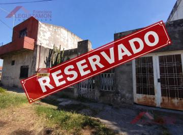Casa · 200m² · 4 Ambientes · 1 Cochera · Propiedad Reservada
