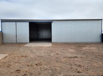 Bodega-Galpón · 200m² · 2 Ambientes · Galpón en Centenario
