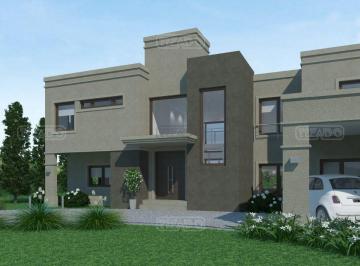 Casa · 300m² · 4 Ambientes · 1 Cochera · Casa en Venta Ubicado en Terravista, General Rodríguez