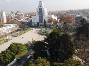 Departamento · 110m² · 3 Ambientes · 1 Cochera · Lomas Centro Piso 3 Ambientes Muy Amplio a Estrenar