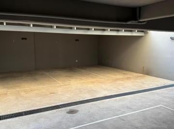 Garage · 15m² · 2 Ambientes · Cochera Pb en Barrio Lourdes