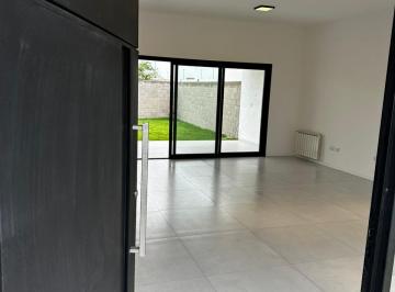 Foto · Casa Solares de Manantiales a Estrenar - 3 Dorm. (Dos en Pb)