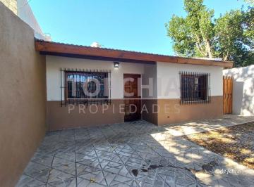 Casa · 80m² · 3 Ambientes · 1 Cochera · Casa en Glew