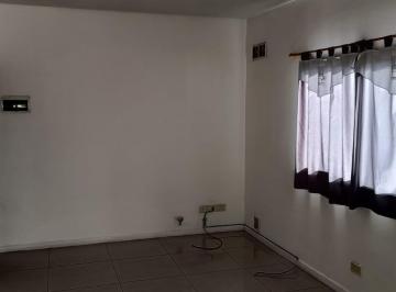 Departamento de 2 ambientes, La Matanza · Departamento de 2 Ambientes Al Contrafrente con Cochera y Ascensor