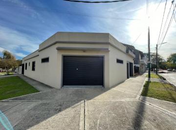 Local comercial · 90m² · Local en Esquina Sobre Bahía Blanca