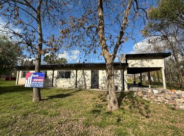 Casa de 3 ambientes, Presidente Perón · Casa a Terminar Oportunidad en Barrio Las Naciones! Hermoso Parque