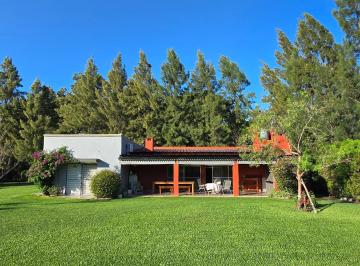 Quinta vacacional de 4 ambientes, Marcos Paz · Casa Quinta en Chacras