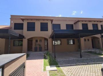 Casa · 130m² · 4 Ambientes · 2 Cocheras · Alquiler Aldea Fisherton Rosario - Moderna Casa 3 Dorm. con Cochera y Amenities Pileta Quincho