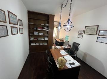 Oficina comercial · 17m² · 1 Ambiente · ¡Venta! Oficina en Pleno Centro - Galería Comercial - con Escritura