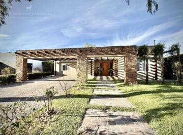 Casa · 235m² · 4 Ambientes · 2 Cocheras · Casa de 4 Ambientes en Venta en La Reserva Cardales