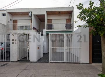 PH · 42m² · 2 Ambientes · 1 Cochera · Venta PH 2 Ambientes en Monte Castro Garage, Patio Apto Credito
