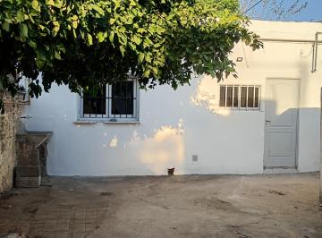 Casa de 4 ambientes, Córdoba · Departamento Interno Dos Dorm.