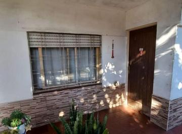 JSP-JS1-4461_2 · Venta | Villa Adelina, a 4 Cuadras de Panamericana. Casa con 3 Unidades.