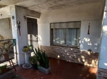 JSP-JS1-4461_2 · Casa 5 Ambientes. | Boedo Al 700