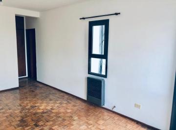 Departamento · 70m² · 3 Ambientes · Alquiler - Departamento - 3 Ambientes - Recoleta con Seguridad.
