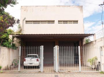 Local comercial · 361m² · 2 Cocheras · Local - La Plata
