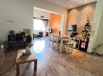 1956291736.jpg · Casa en Venta Ubicado en Lanús Este, Lanús, G. B. a. Zona Sur