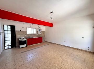 Departamento de 3 ambientes, La Plata · Venta de PH de 2 Dorm. con Cochera en Av 520 E/ 135 y 136 de La Plata.